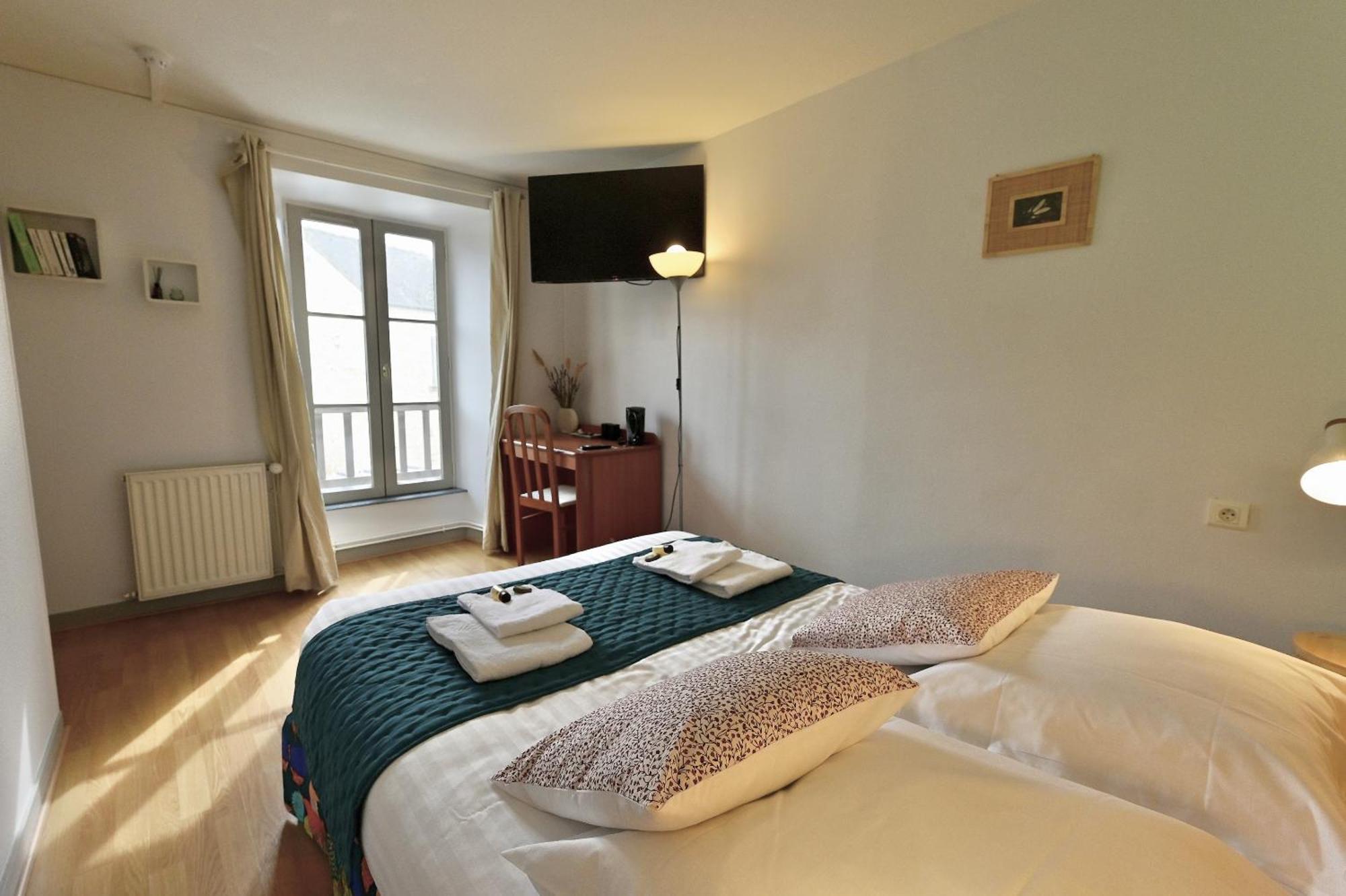 Hotel La Cuisine Des Lulus Montainville  Zimmer foto